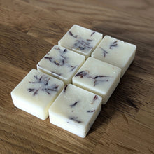 Load image into Gallery viewer, Dark Honey Wax Melts