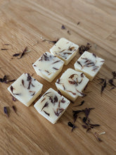 Load image into Gallery viewer, Dark Honey Wax Melts Pack of 6
