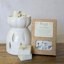 Load image into Gallery viewer, Dark Honey Wax Melts
