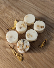 Load image into Gallery viewer, Pear &amp; Freesia Wax Melts Pack of 6
