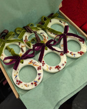 Load image into Gallery viewer, Sip &amp; Pour Evening - Scented Christmas Decorations Workshop Thursday 19th November 7pm
